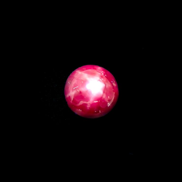 長波365(ライト)の照射で変色