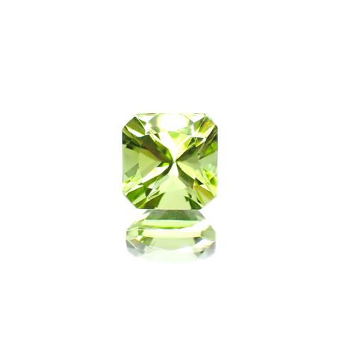 ◇アッシャーカット◇ペリドット(宝石名ペリドット) パキスタン産 1.37ct 識別済[210913480]6.1×6.1mm前後