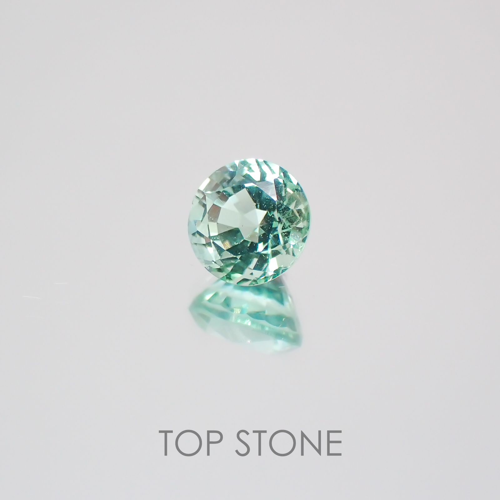 ミントベリル(グリーンベリル) ブラジル産 ルース 0.71ct[21069829]5.5×5.6mm前後