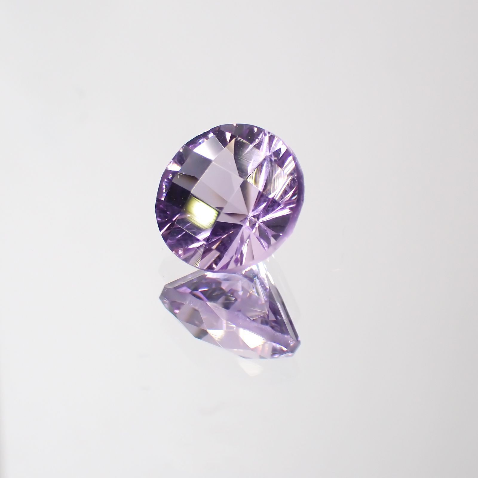 ◇チェッカーコンケーブカット◇アメジスト(宝石名アメシスト) ブラジル産 1.22ct 識別済[211013029]7.1×7.1mm前後