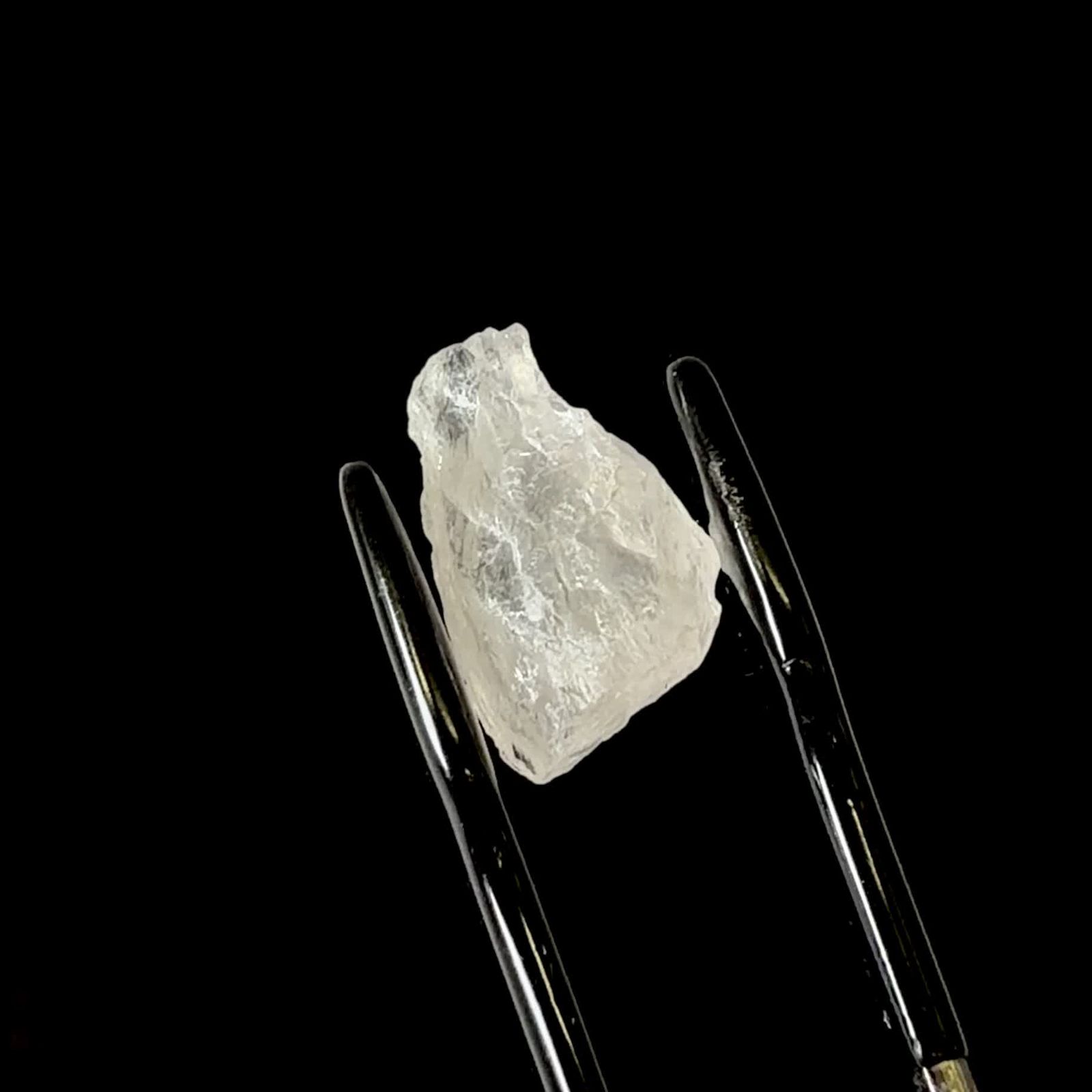ロシア産フェナカイト原石 フェナカイト原石 ロシア産 5.69ct / 14.6x9.7mm前後 [260532176