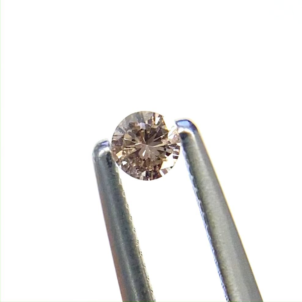 ピンクダイヤモンド(宝石名ダイヤモンド) SI-2 / LIGHT BROWN ピンクダイヤモンド(宝石名ダイヤモンド) SI-2 / LIGHT BROWN