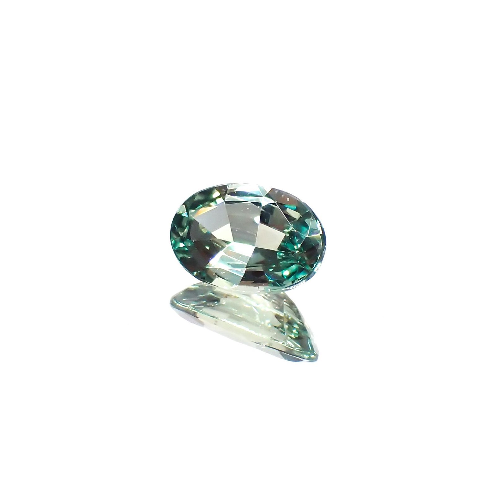 アレキサンドライト(宝石名アレキサンドライト)ブラジル産 GIA鑑付 0.50ct / 6.1x4.13mm前後 [230823160]