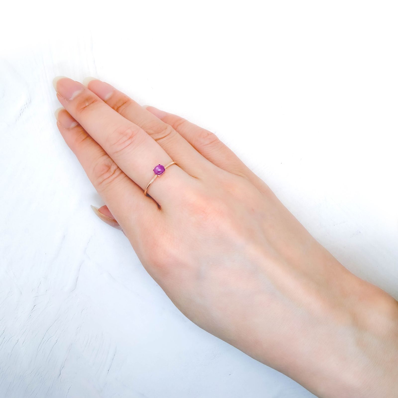 スタールビー ビルマ産 0.56ct / 4.7x4mm前後 [260532252]
