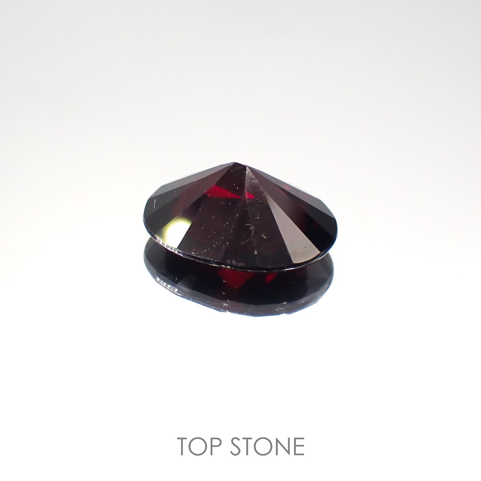 パイロープ アルマンディン ガーネット(宝石名パイロープ アルマンディン・ガーネット)ブラジル産 3.06ct 識別済[220113844]11x8.9mm前後