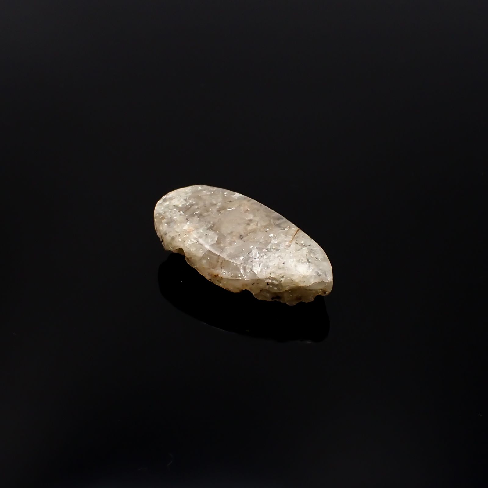 ホワイトガーデンクォーツ ブラジル産 24.97ct[230722652]30x15mm前後