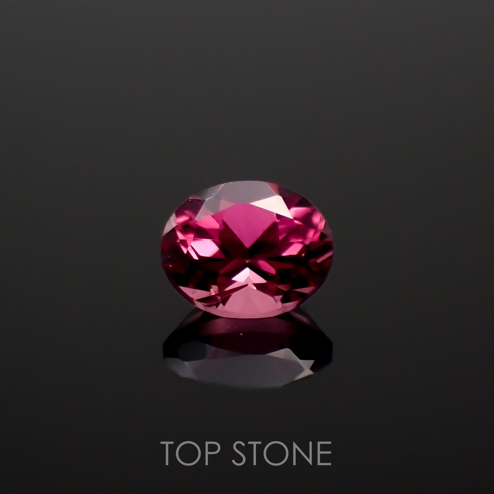 カラーシフトマラヤガーネット タンザニア産 0.42ct[230120281]4.8x3.8mm前後