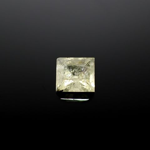 バーバンカイト(宝石名バーバンカイト)ロシア産 0.589ct ソ付(日独)[240929131]4.89x4.42mm前後