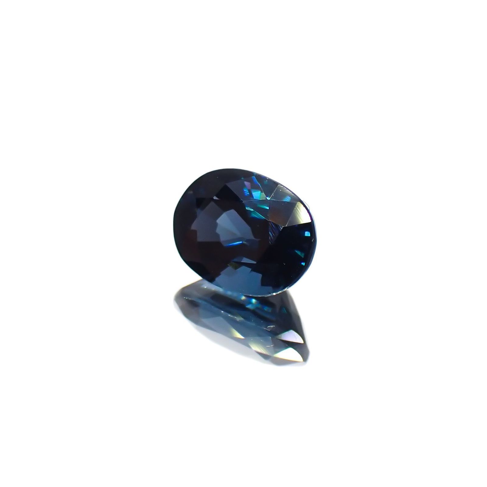 コバルトブルースピネル(宝石名ブルー・スピネル)スリランカ産 ソ付(日独) 1.249ct / 7.27x5.47mm前後 [221018928]