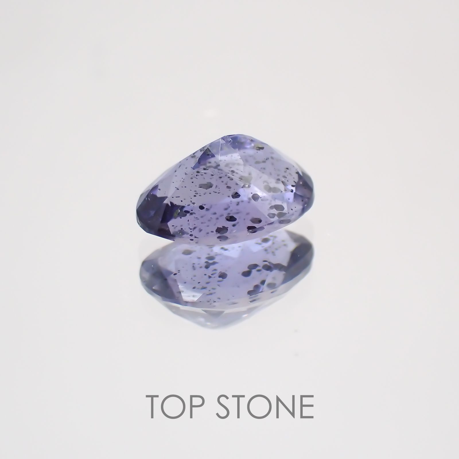 アイオライトサンストーン インド・ブラジル産 ルース 0.67ct[21018917]6.7×4.9mm前後