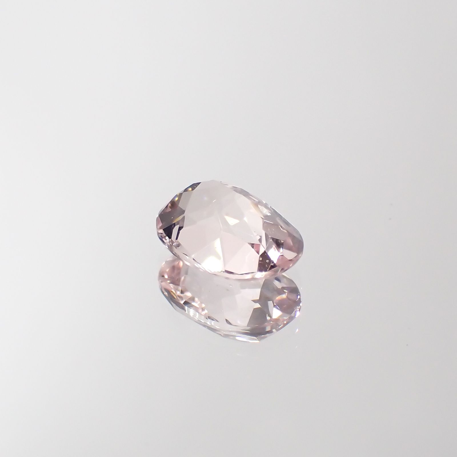 モルガナイト(宝石名モルガナイト)ナイジェリア産 1.20ct 識別済[230321162]8x6mm前後