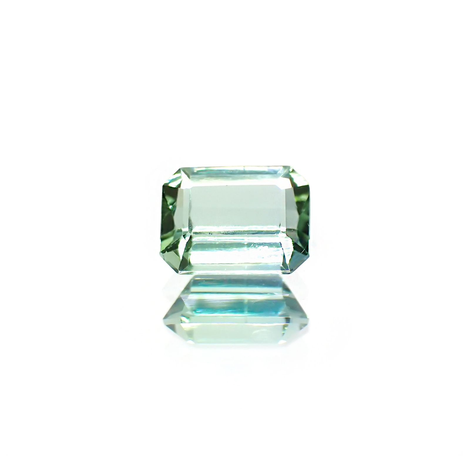 グリーントルマリン アフガニスタン産 0.86ct / 6.4x5mm前後 [220114109]