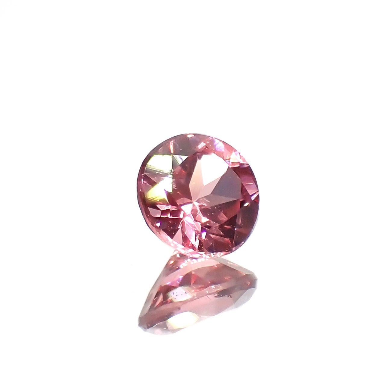 ピンクスピネル(宝石名ピンク・スピネル)タンザニア産 0.26ct 識別済[230321139]3.8x3.8mm前後