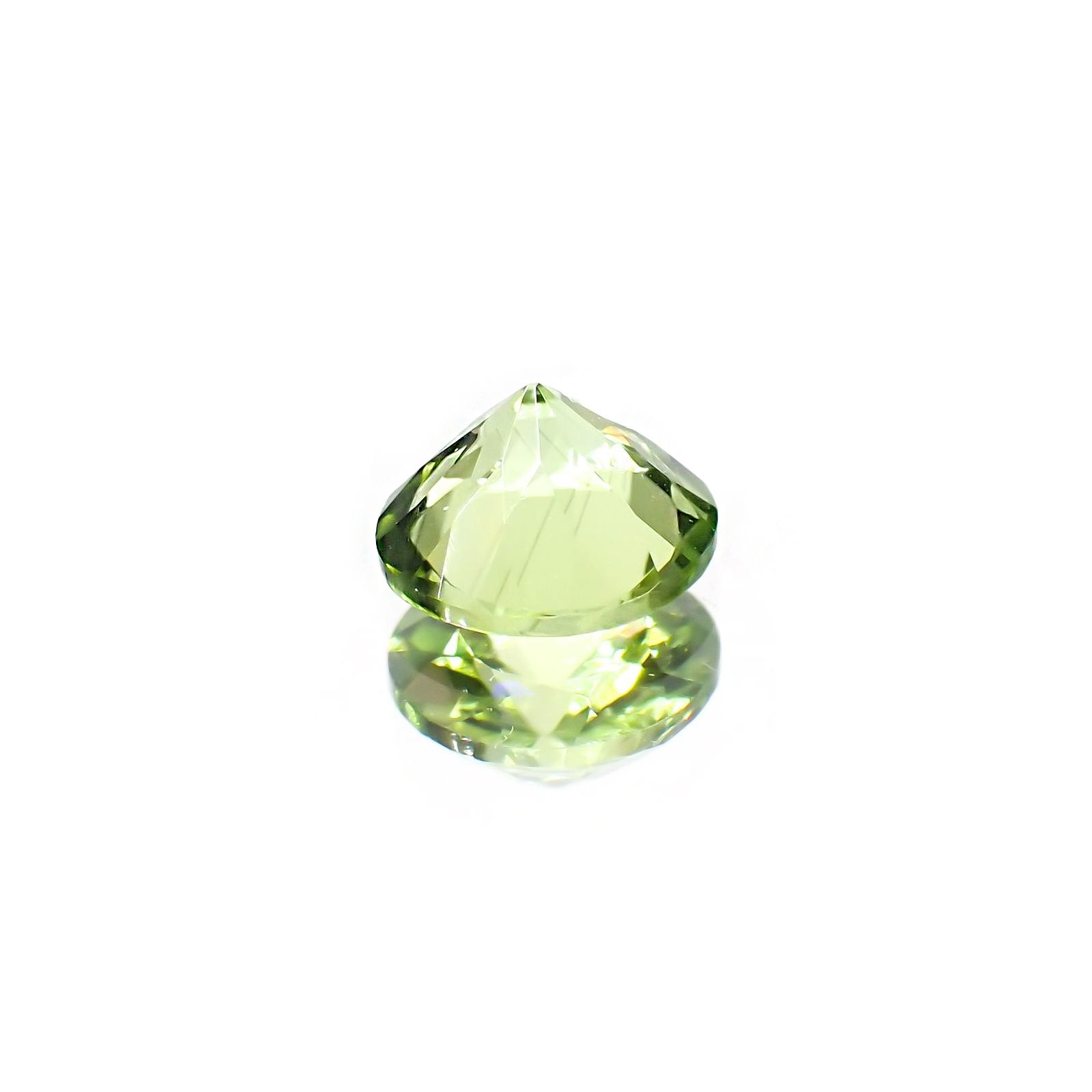 ペリドット(宝石名ペリドット) パキスタン産 識別済 1.30ct / 7.0x7.0mm前後 [260713083]