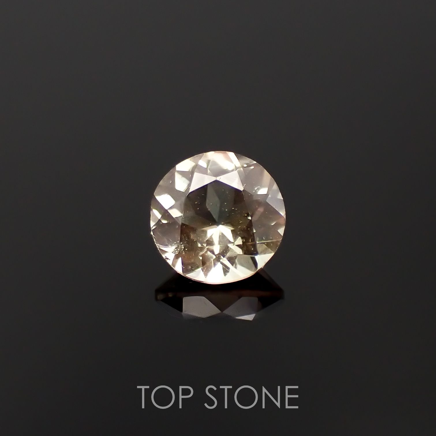 バイカラーオレゴンサンストーン アメリカ・オレゴン州産 0.78ct[230220680]6.1x6mm前後