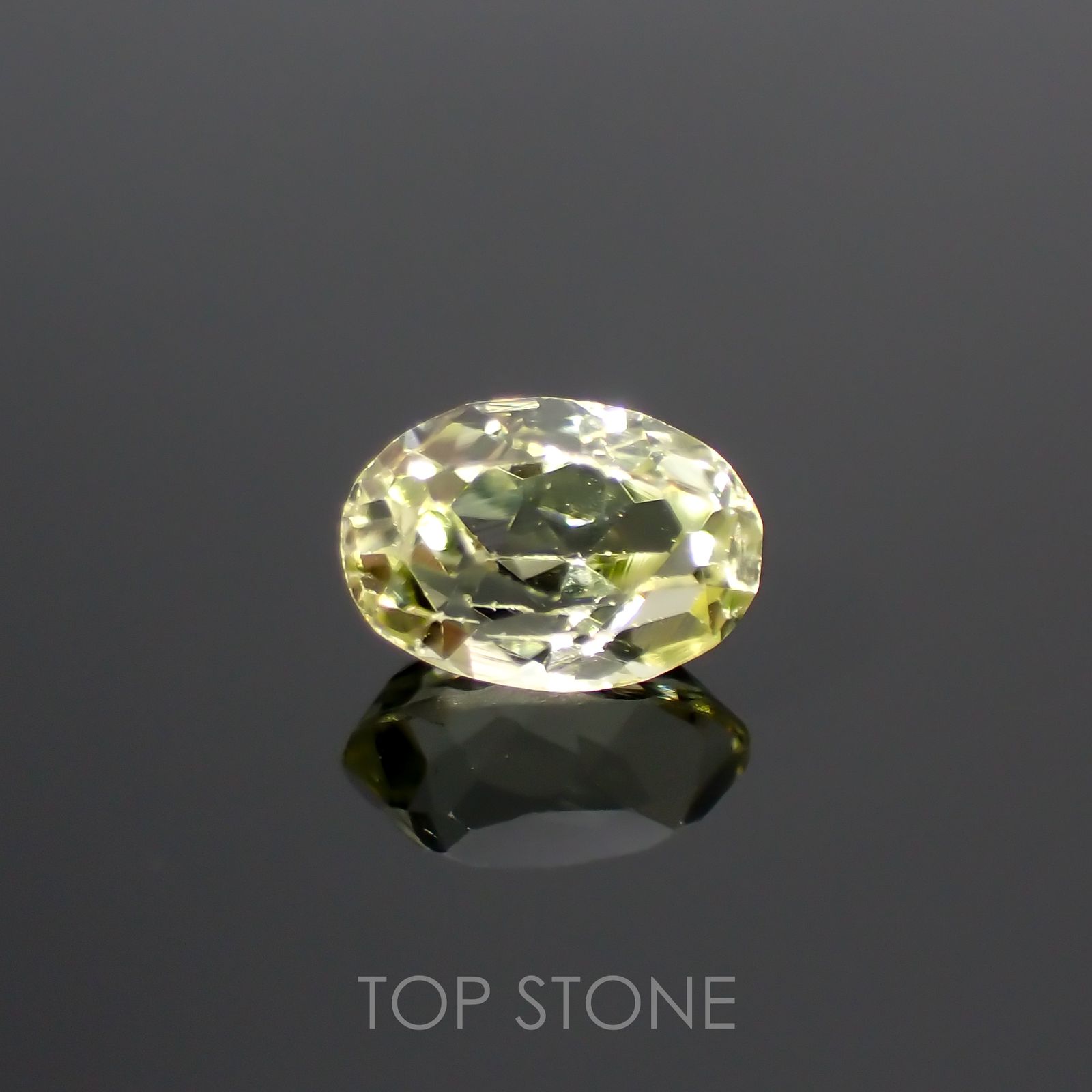 シリマナイト(宝石名シリマナイト) インド産 0.59ct 識別済[210810690]6×4.1mm前後