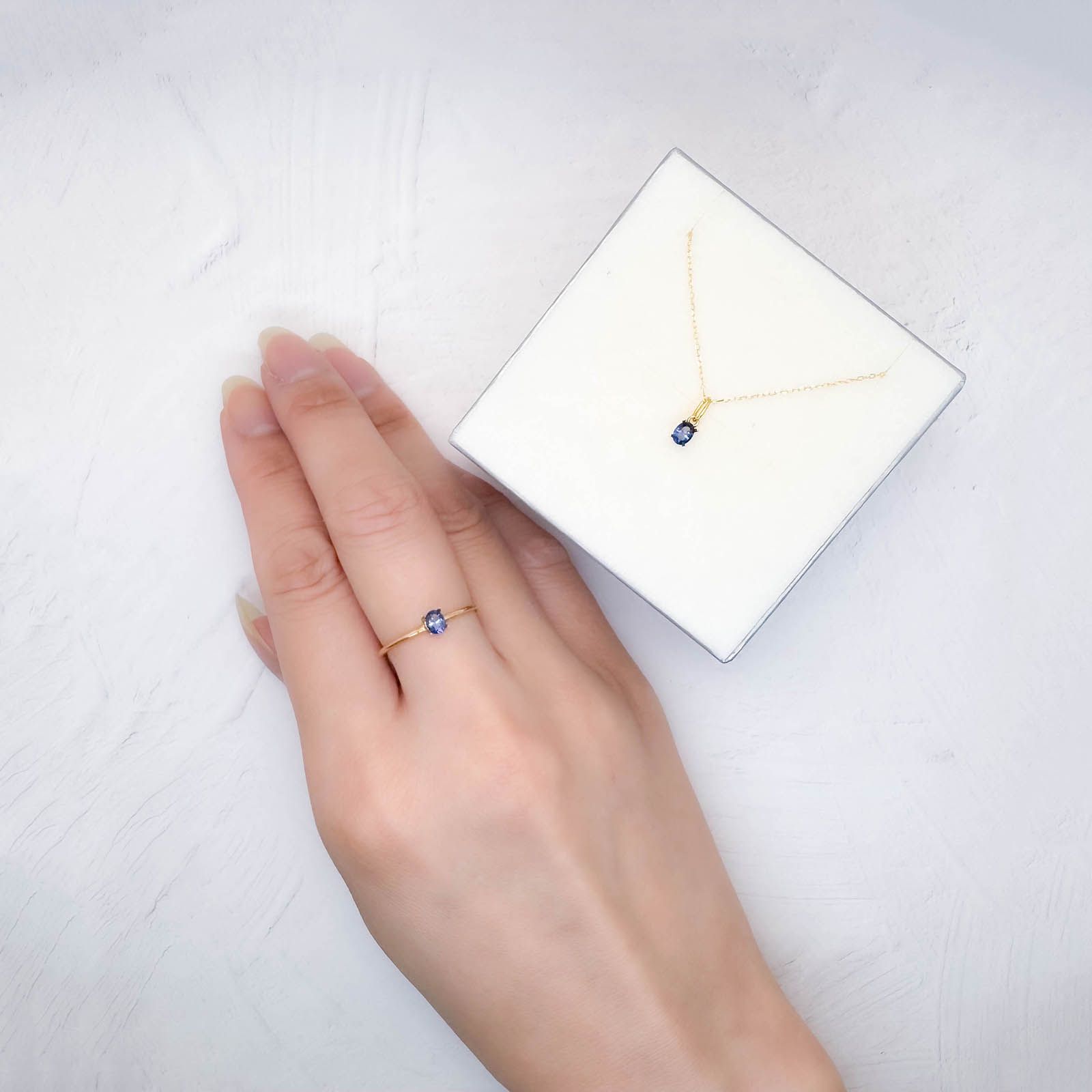 ◇ペアセット◇サファイア スリランカ/マダガスカル産 0.40ct(2pcs合計) [250830995]4x3mm前後