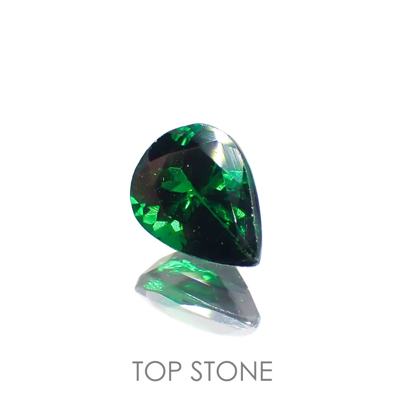 ツァボライト(宝石名グリーン グロッシュラー・ガーネット) タンザニア産 0.745ct ソ付(彩珠)[21069916]6.8×5mm前後
