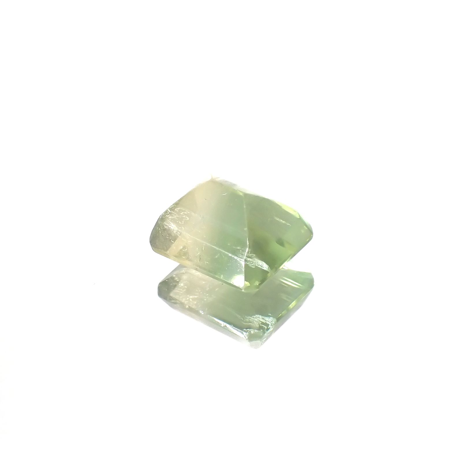 バイカラーフローライト フルオレッセンス ブラジル産 4.39ct[230722972]9.8x8.1mm前後