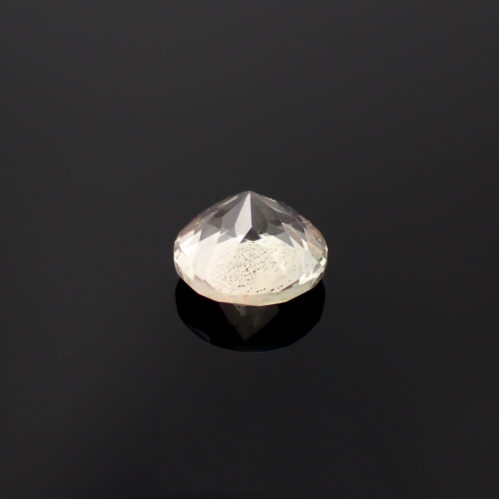 バイカラーオレゴンサンストーン アメリカ・オレゴン州産 0.74ct / 6x6mm前後 [230220678]