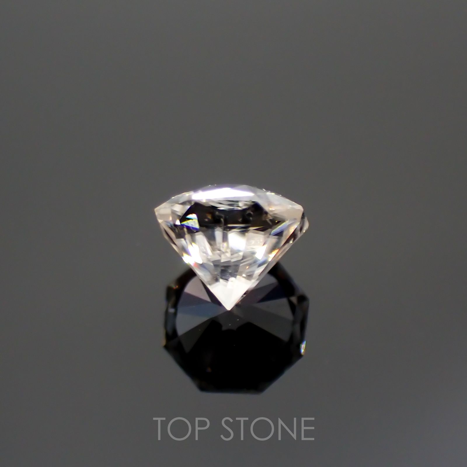 ◇オクタゴンカット◇カラーレスジルコン(宝石名ホワイト・ジルコン)スリランカ/カンボジア産 0.80ct 識別済[220114290]4.8x4.7mm前後