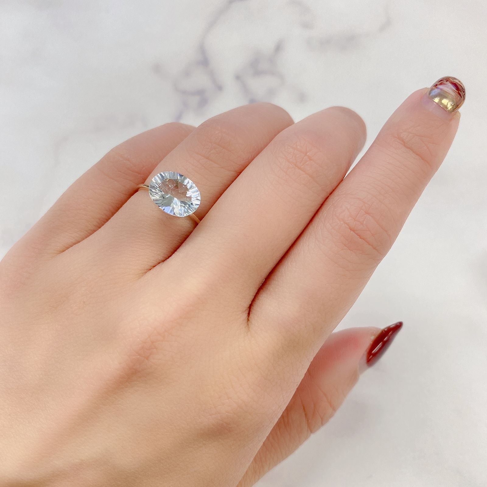 ◇コンケーブカット◇アクアマリン(宝石名アクアマリン) アフリカ産 2.34ct 識別済[211013553]10.2×8.1mm前後