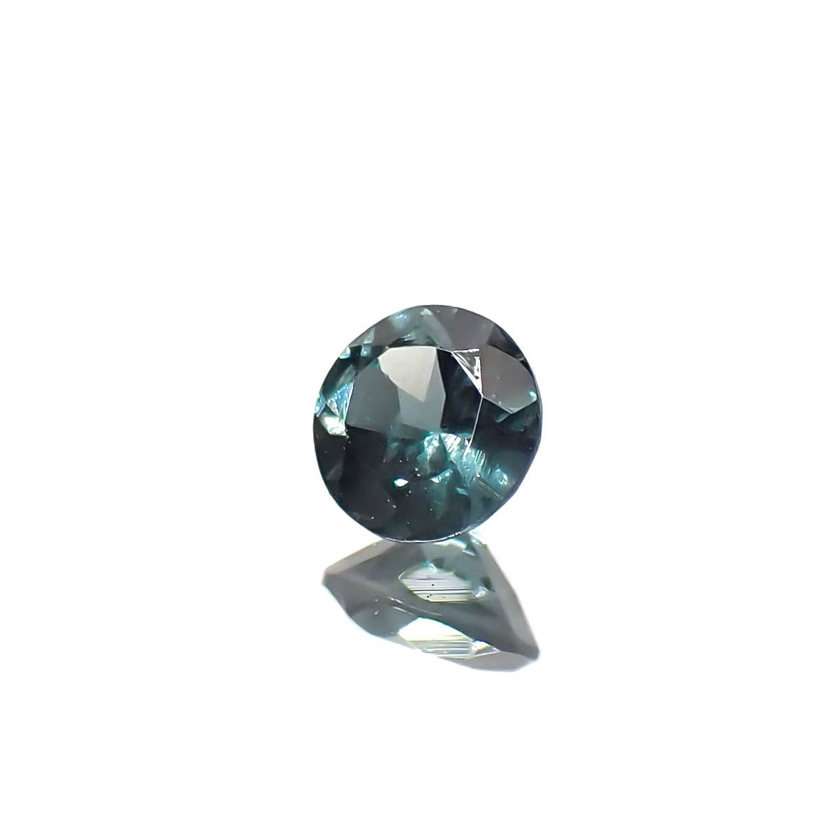 カラーチェンジガーネット アレキタイプ マダガスカル・ベキリー産 0.22ct[231224758]3.6x3.6mm前後