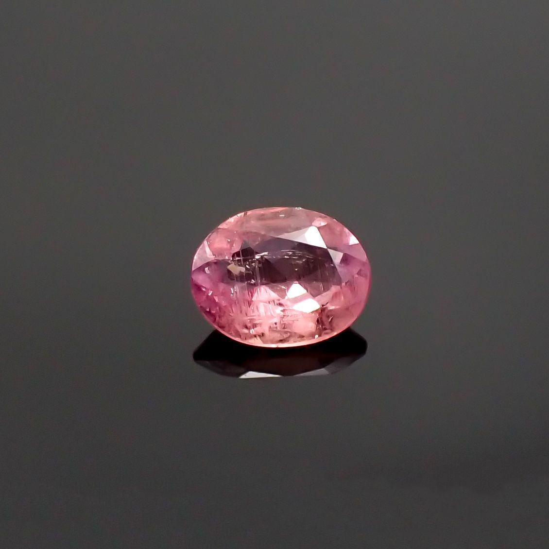 ペツォッタイト(ラズベリル)(宝石名ペツォッタイト) マダガスカル産 0.303ct ソ付(彩珠)[210711799]5.1×3.9mm前後
