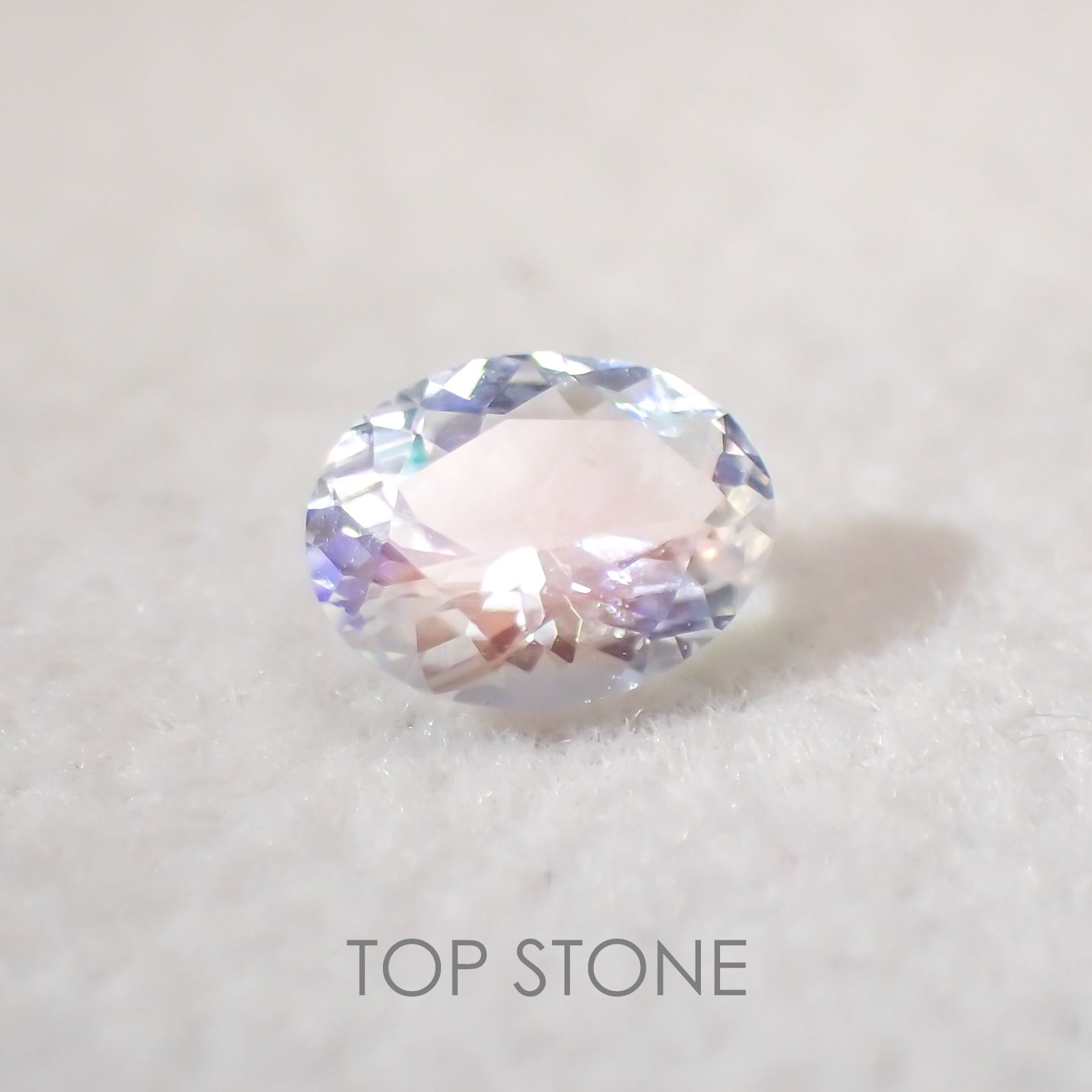 レインボームーンストーン(アンデシンラブラドライト) マダガスカル産 ルース 0.28ct[210410567]5.4×4.2mm前後