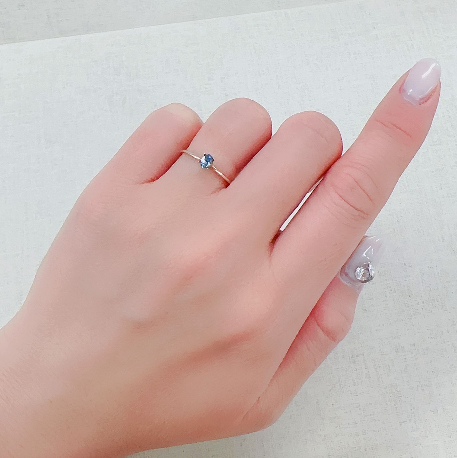 モンタナサファイア(宝石名サファイア)アメリカ・モンタナ州産 0.17ct 識別済[230321277]3.9x2.8mm前後