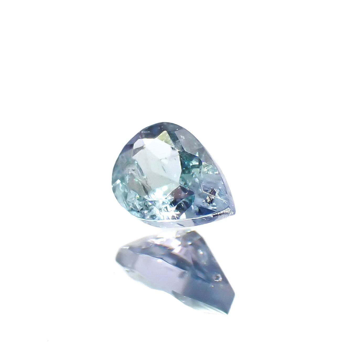 ブルーコーネルピン タンザニア産 0.13ct[230722856]3.8x2.7mm前後