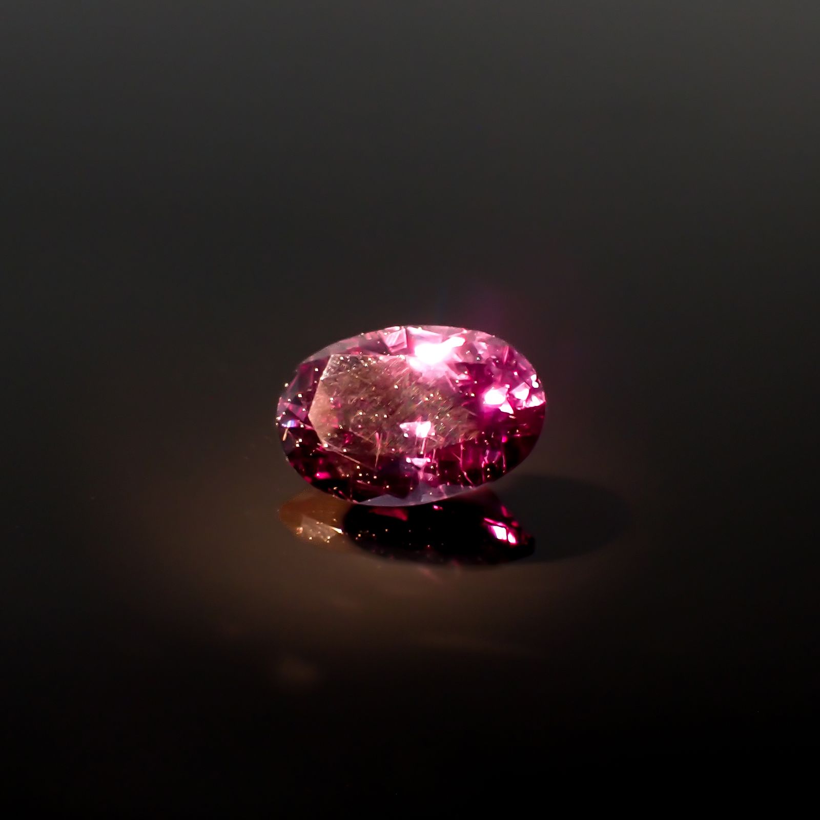 ベキリーブルーガーネット（カラーチェンジガーネット アレキタイプ） マダガスカル・ベキリー産 0.56ct[240125484]6x4.1mm前後