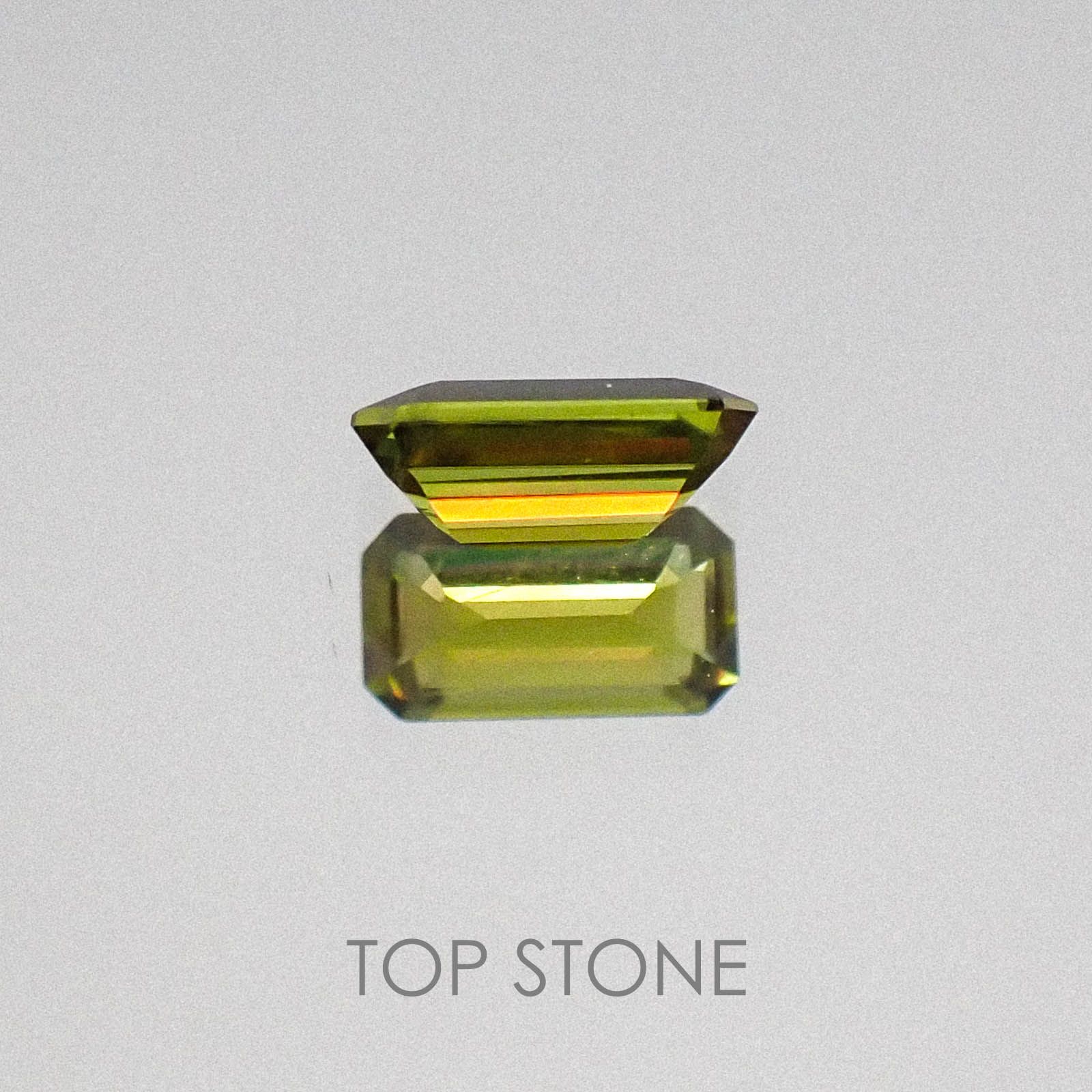 スフェーン パキスタン産 ルース 0.27ct[20084496]5.2×2.8mm前後
