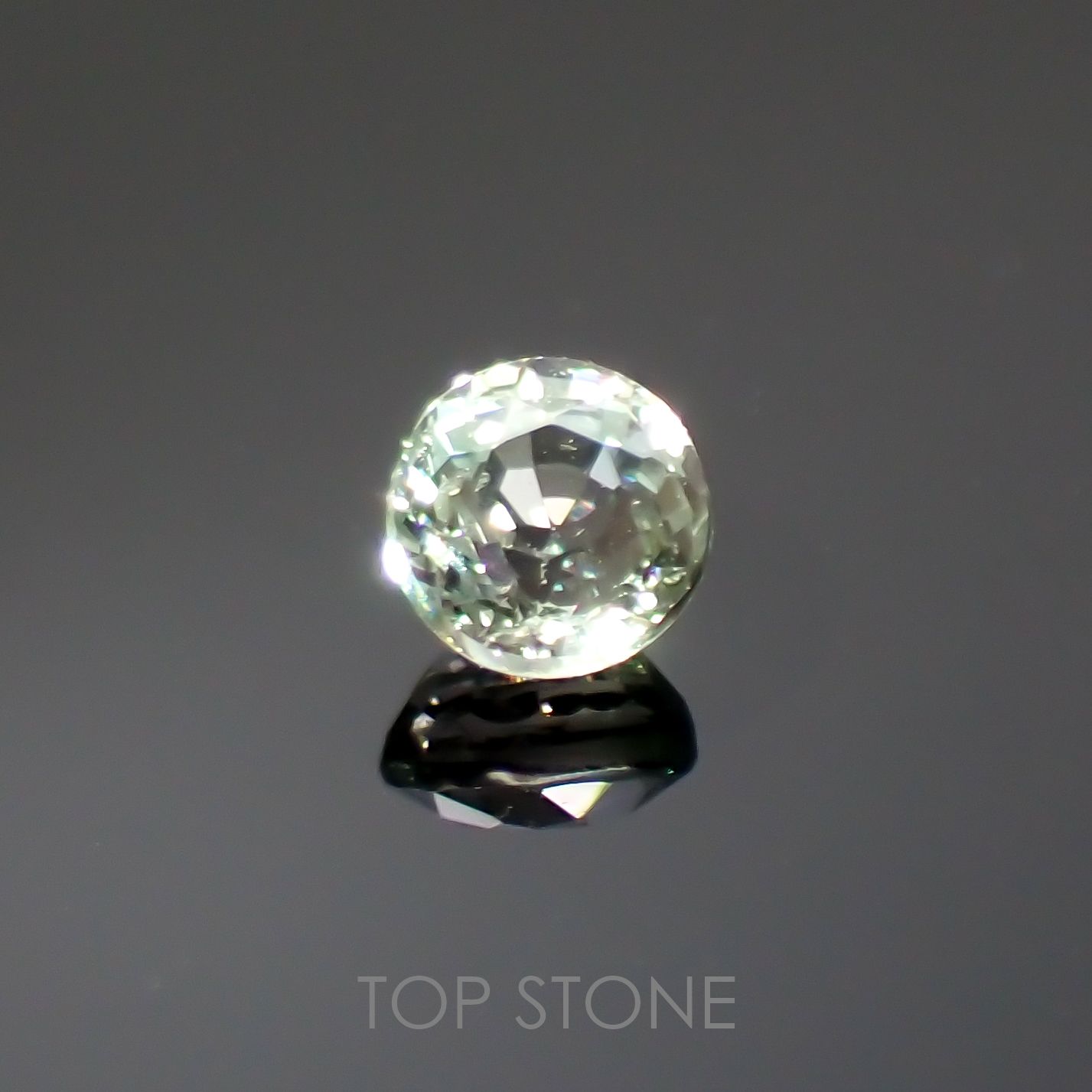 グリーンクリソベリル(宝石名クリソベリル)スリランカ/マダガスカル産 0.22ct 識別済[220114466]3.2x3.2mm前後