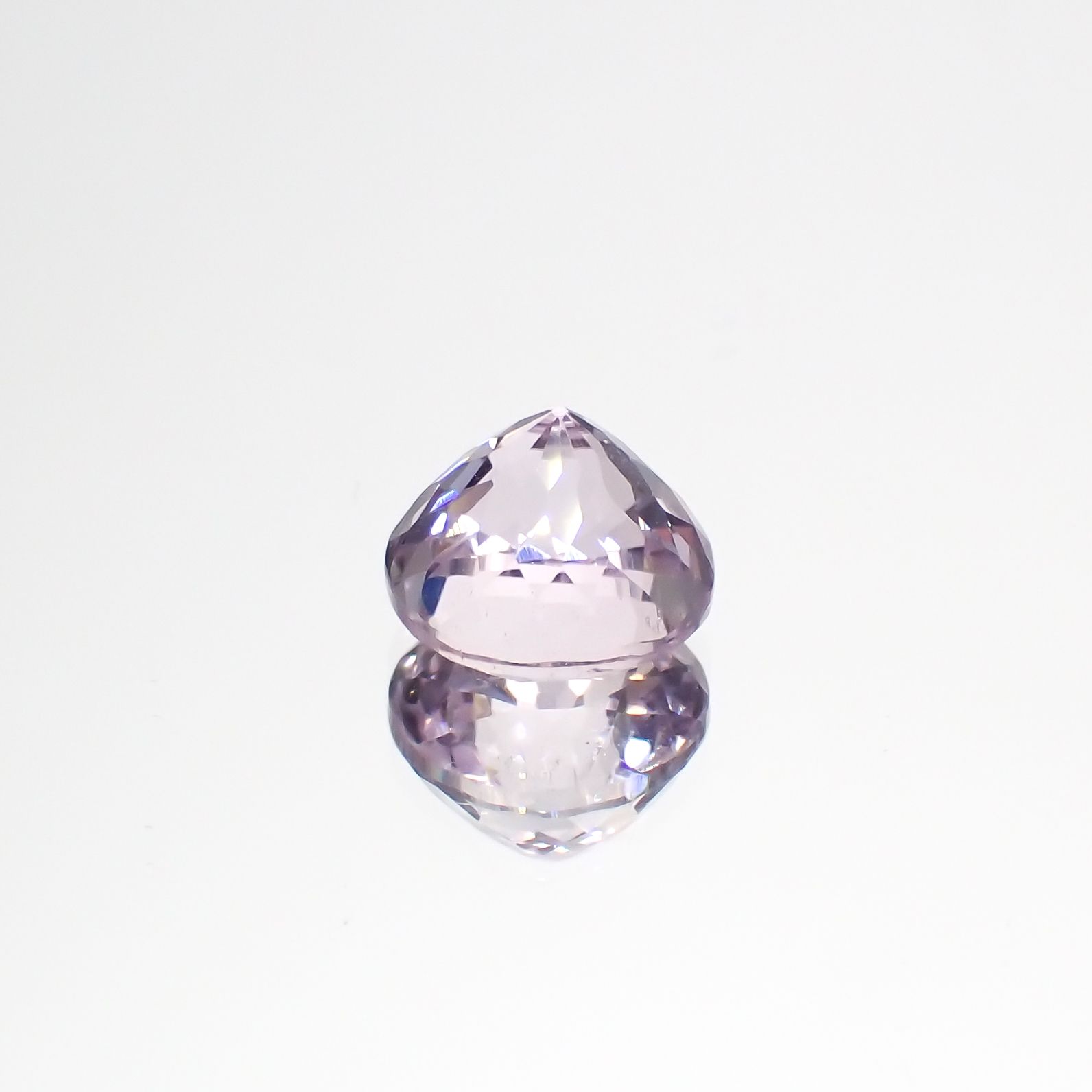 クンツァイト アフガニスタン産 2.59ct[231124353]8x7.9mm前後