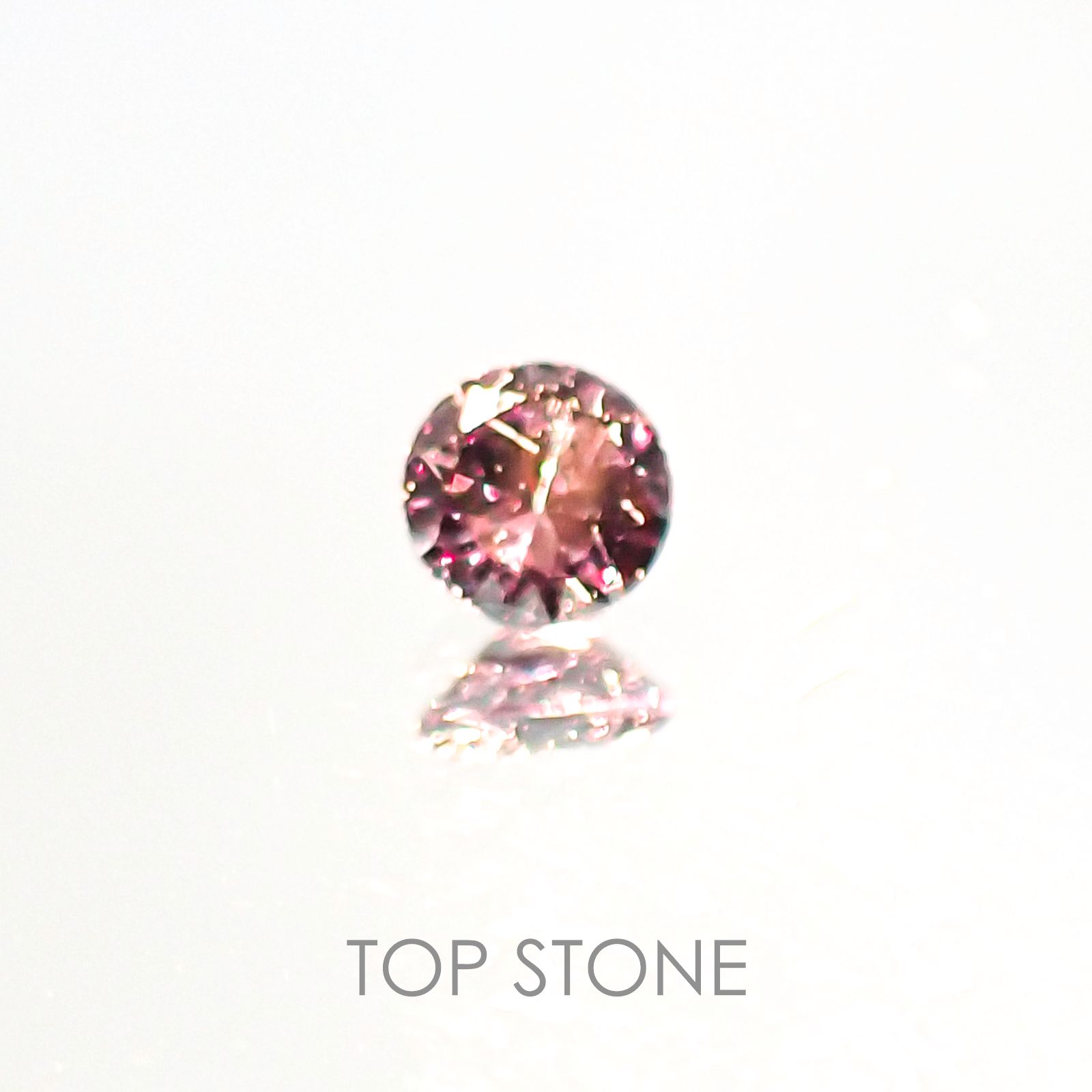 カラーチェンジガーネット(アレキタイプ) マダガスカル・ベキリー産 ルース 0.172ct[20106626]3.3×3.3mm前後