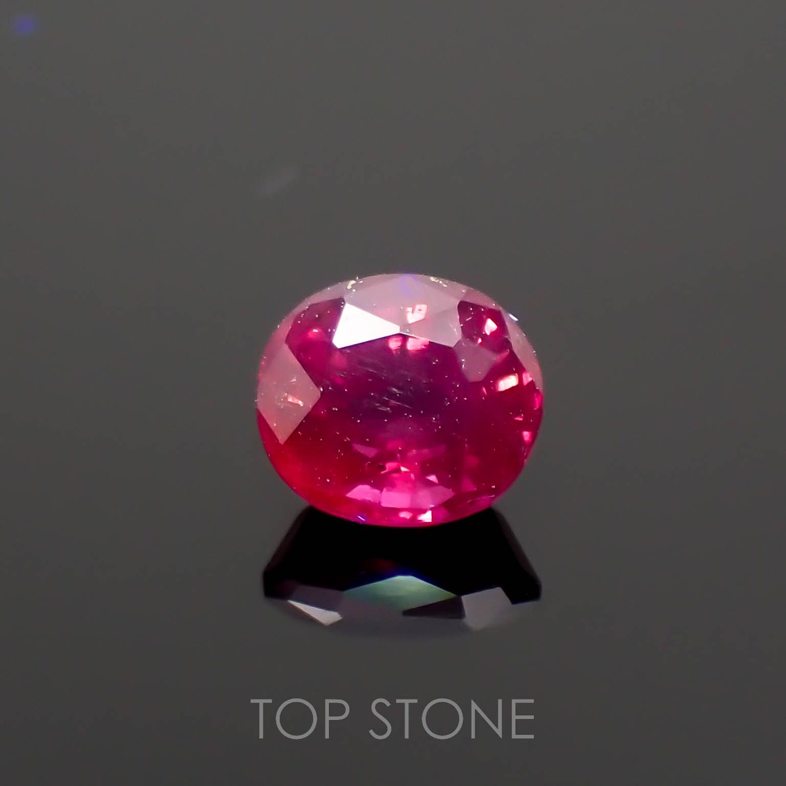 パープルサファイア パキスタン・カシミール産 0.90ct[230119865]5.6x4.9mm前後