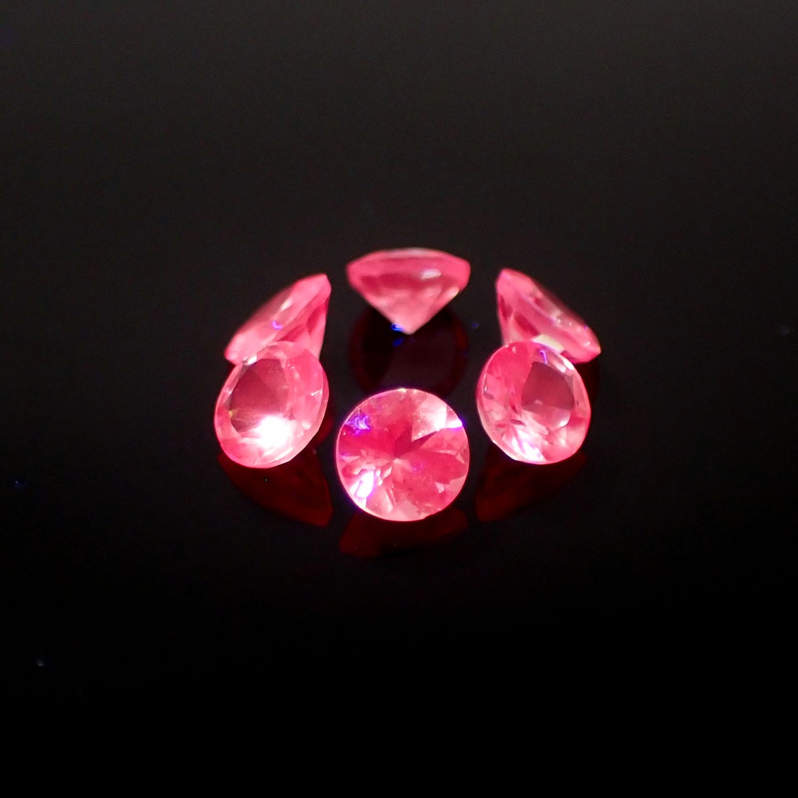 ◆ランダムセレクト-Limited edition-◆<先着20個>シルキーピンクスピネル タンザニア産 約0.16-0.21ct[230722727]3.3-3.5x3.3-3.5mm前後