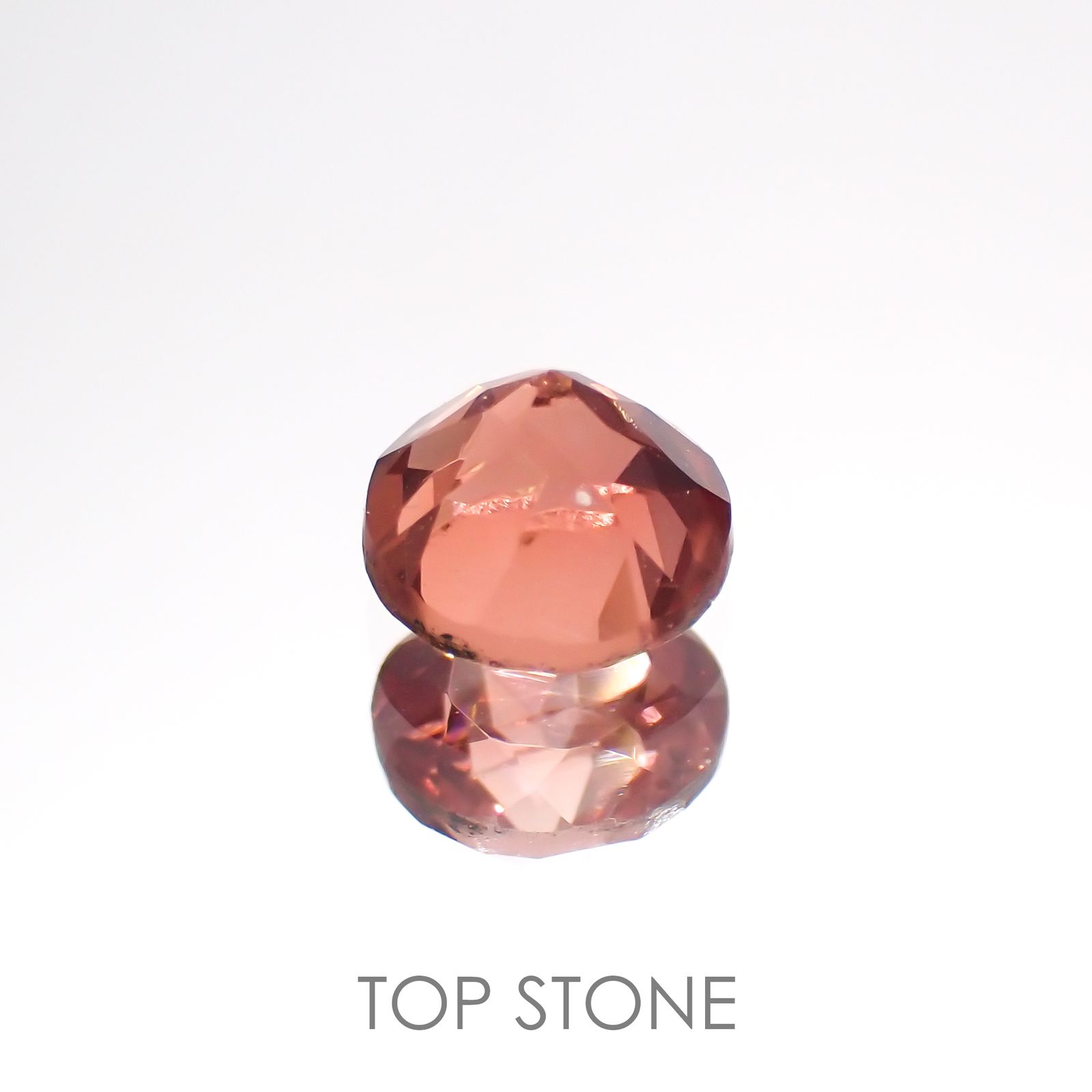 オレゴンサンストーン(宝石名ラブラドライト) アメリカ・オレゴン州産 0.52ct 識別済[20118324]5.1×5.1mm前後