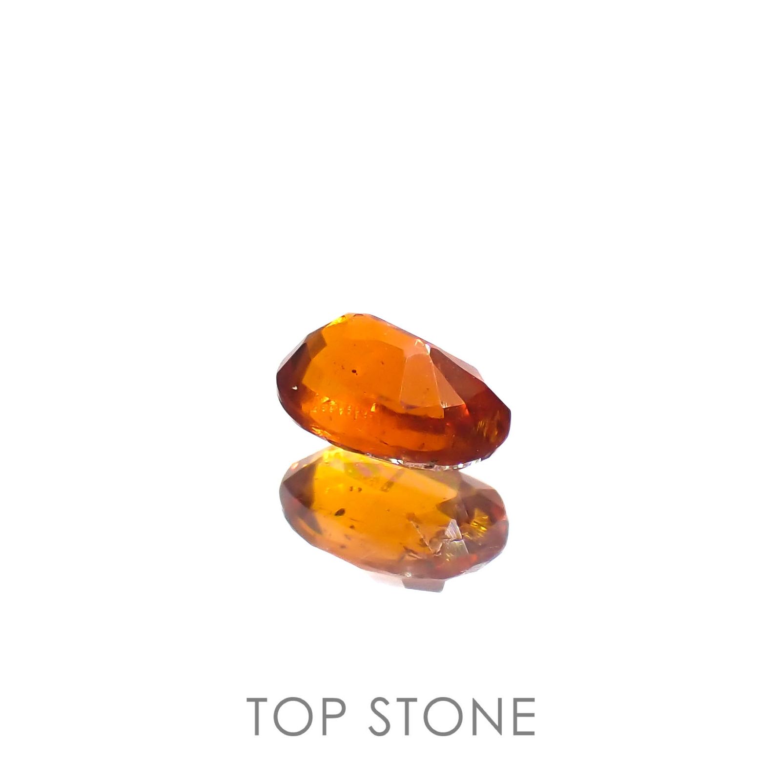 オレンジカイヤナイト ネパール産 0.62ct[230220594]5.7x4.1mm前後