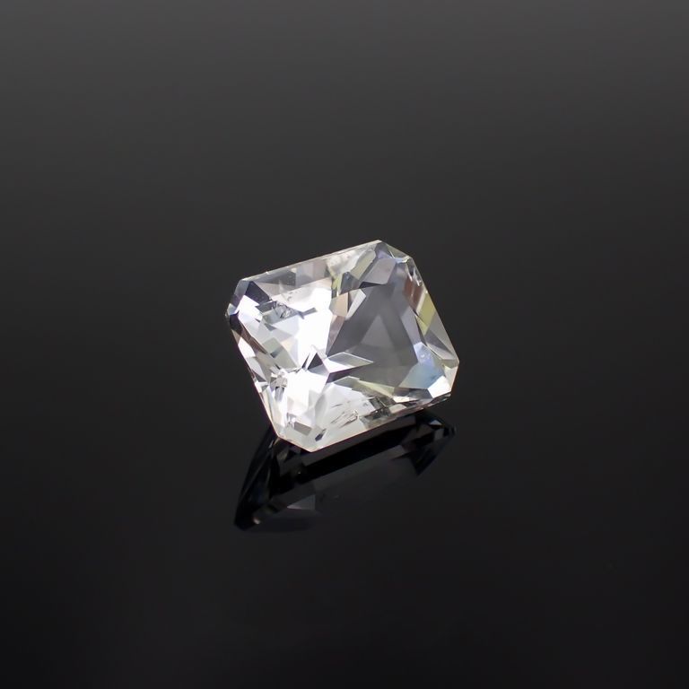 アポフィライト(宝石名アポフィライト)インド産 10.634ct ソ付(GRJ)[221119038]15.4x12.5mm前後