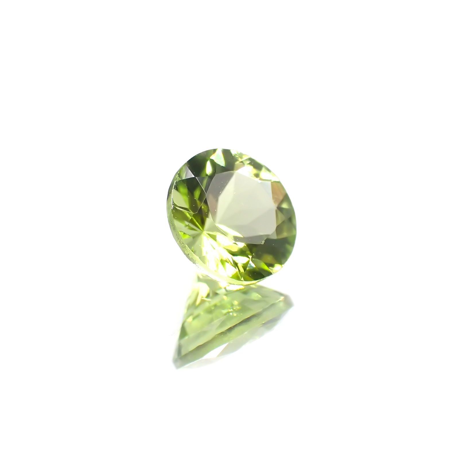 ペリドット(宝石名ペリドット) パキスタン産 識別済 1.05ct / 6.3x6.3mm前後 [210813075]