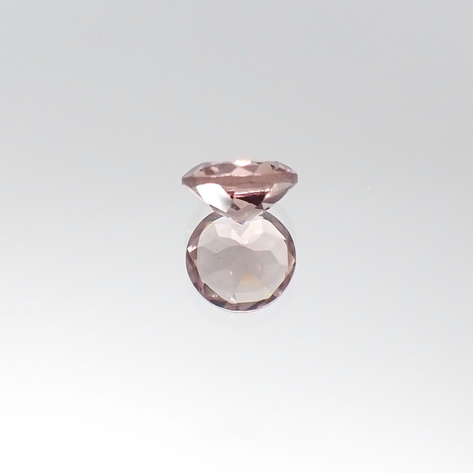 カラーシフトマラヤガーネット(宝石名ガーネット)タンザニア・マヘンゲ産 0.65ct 識別済[230823056]5.2x5.2mm前後