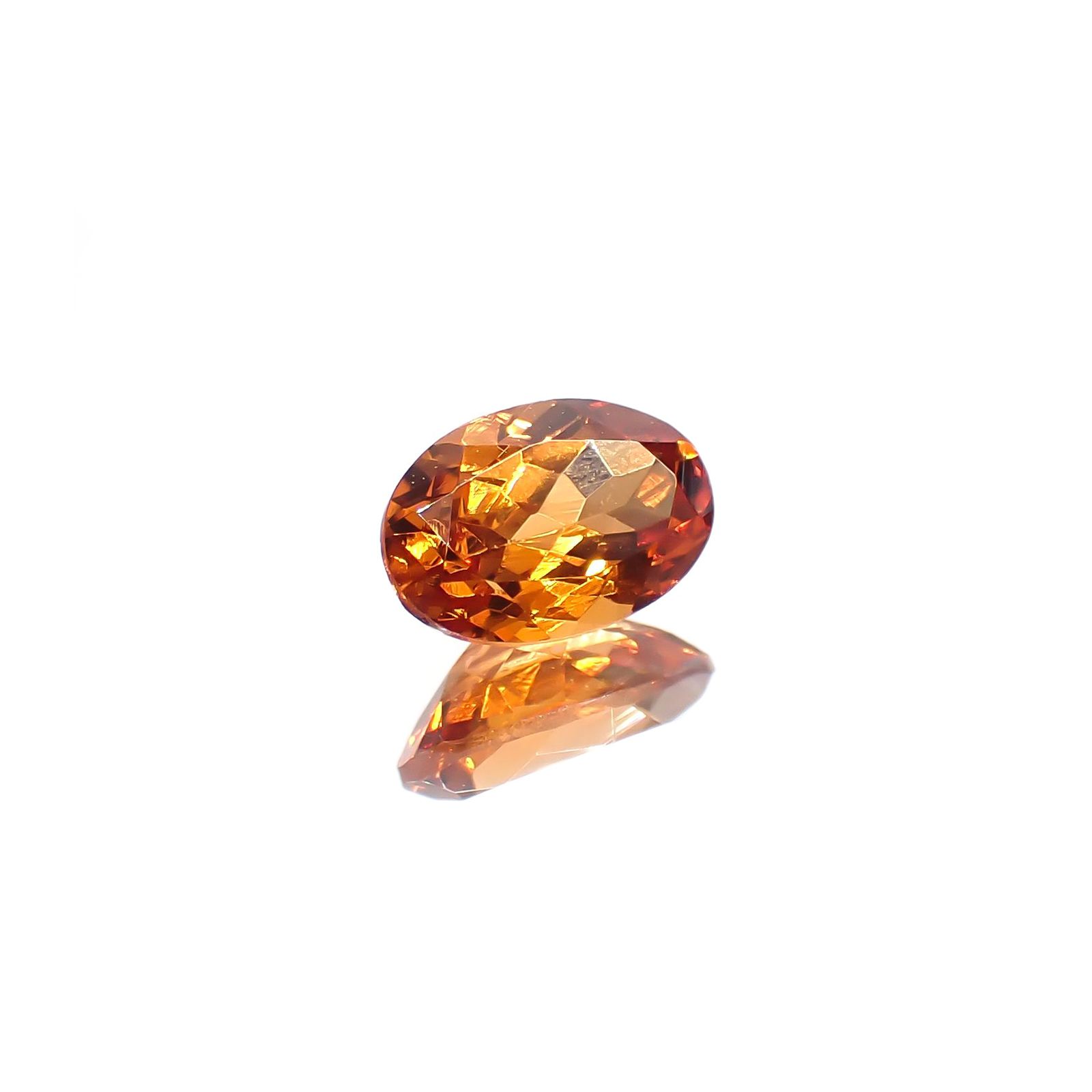 スペサルティンガーネット(宝石名ガーネット)タンザニア産 0.60ct 識別済[220817547]6x4mm前後