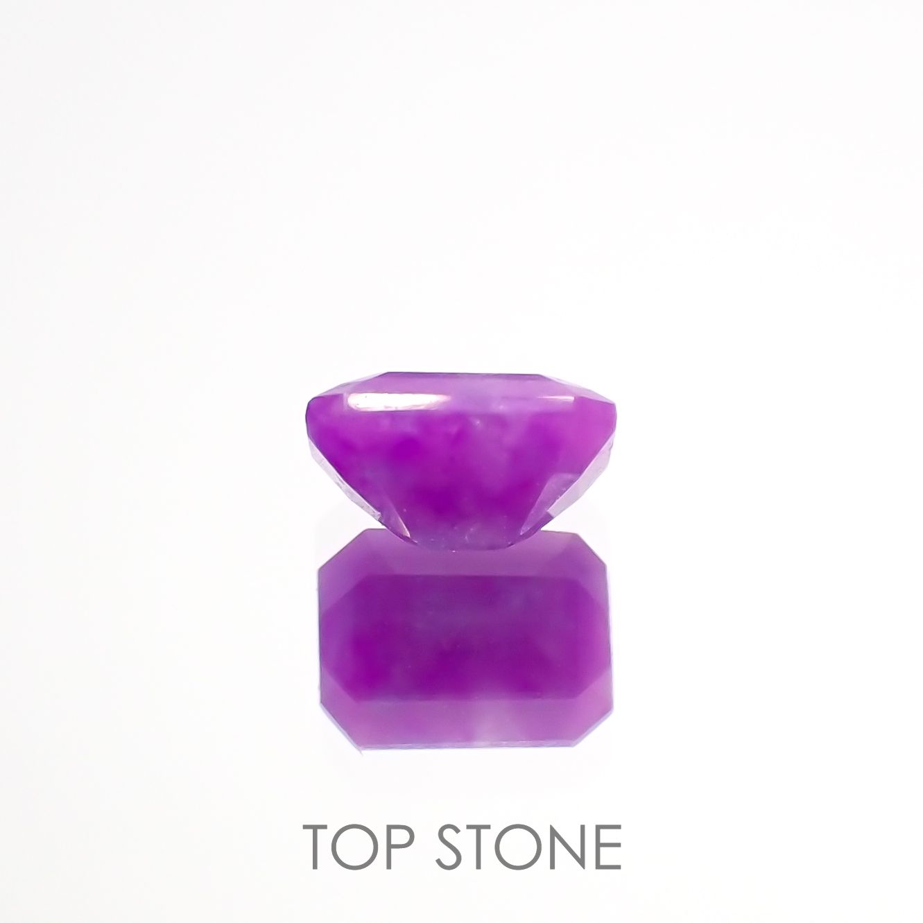 スギライト 南アフリカ産 0.40ct[221018320]5x3.7mm前後