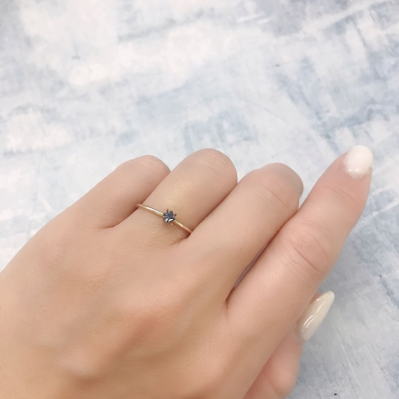 ◇プリンセスカット◇カラーチェンジガーネット アレキタイプ(宝石名ガーネット)マダガスカル・ベキリー産 0.094ct 識別済[220616535]2.5x2.5mm前後