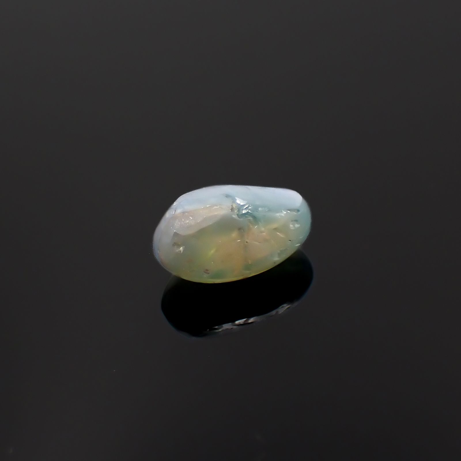 アレキサンドライトキャッツアイ(宝石名アレキサンドライト/キャッツアイ)ロシア産 2.21ct GIA鑑付[230522280]8.95x6.59mm前後