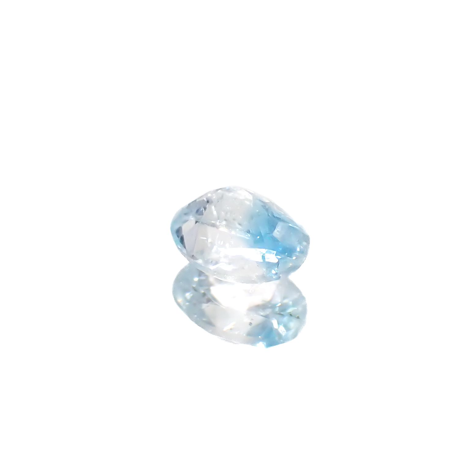 ユークレース(宝石名ユークレース)ジンバブエ産 0.14ct 識別済[241029231]3.8x2.9mm前後