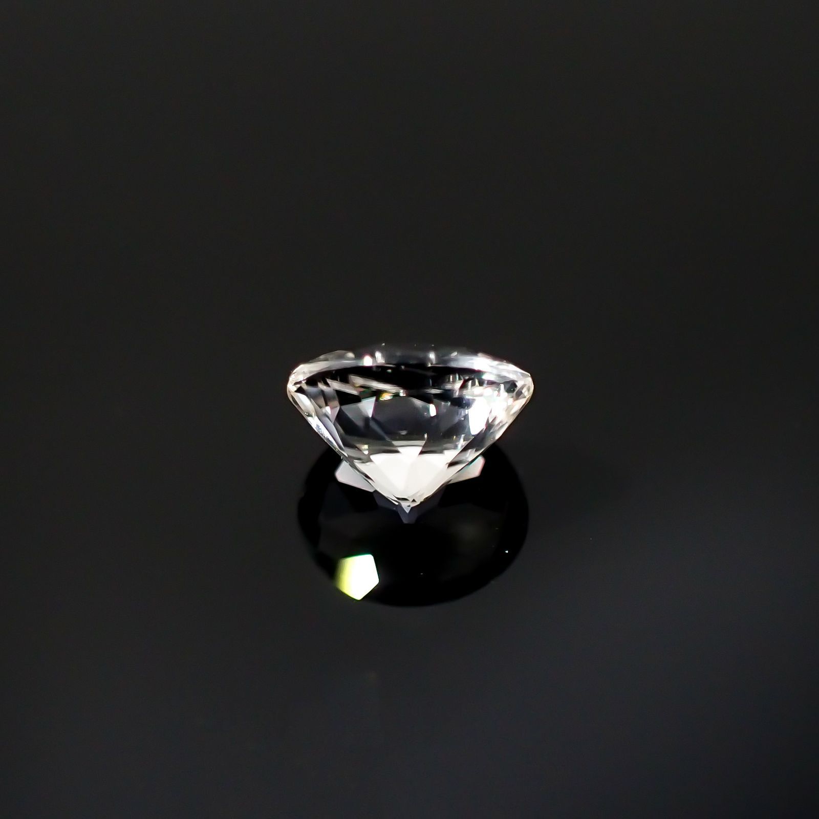アクロアイト(宝石名トルマリン)ナイジェリア産 0.62ct 識別済[220616248]5.9x4.9mm前後