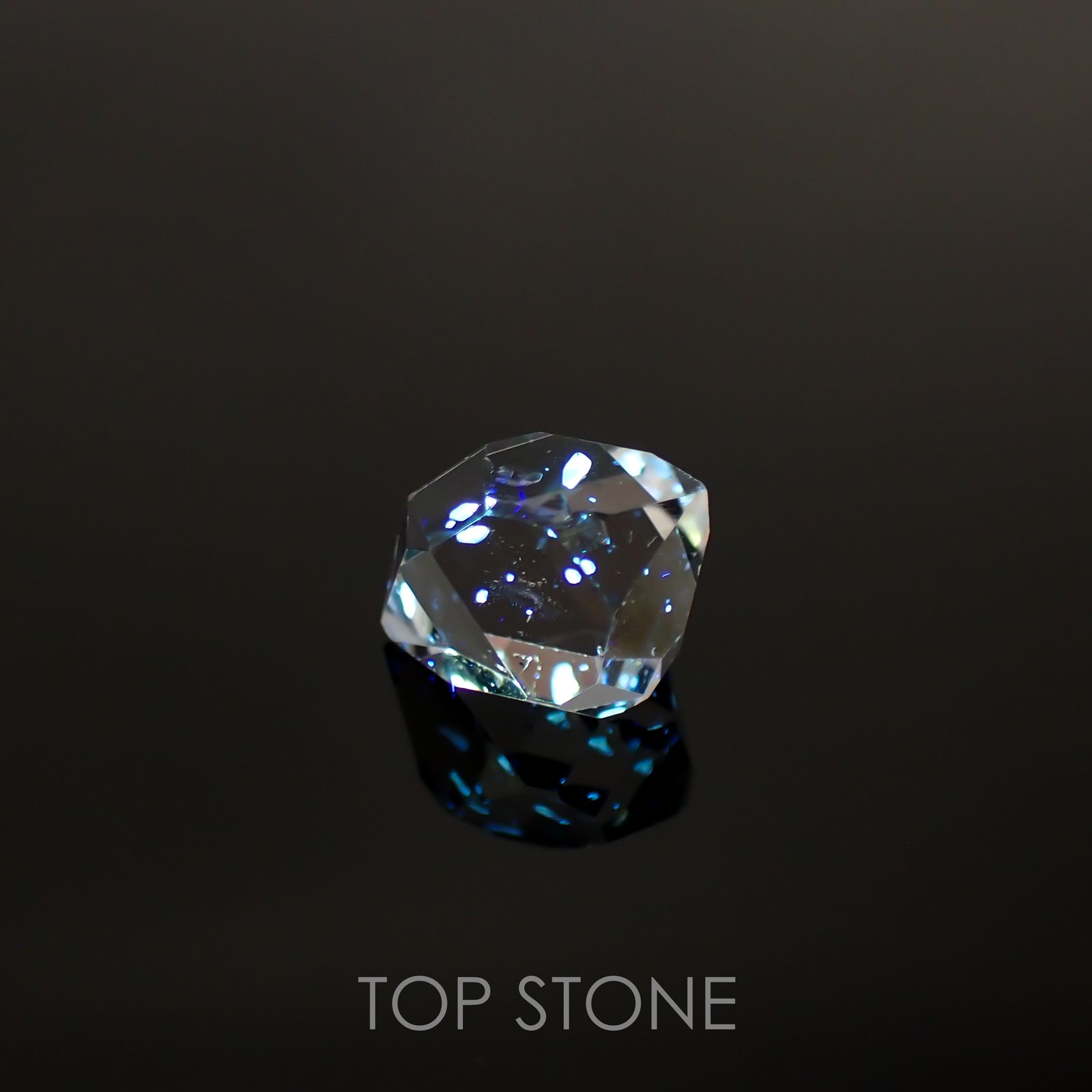 オイルインクォーツ パキスタン産 ルース 4.84ct[210811433]12.9×10mm前後